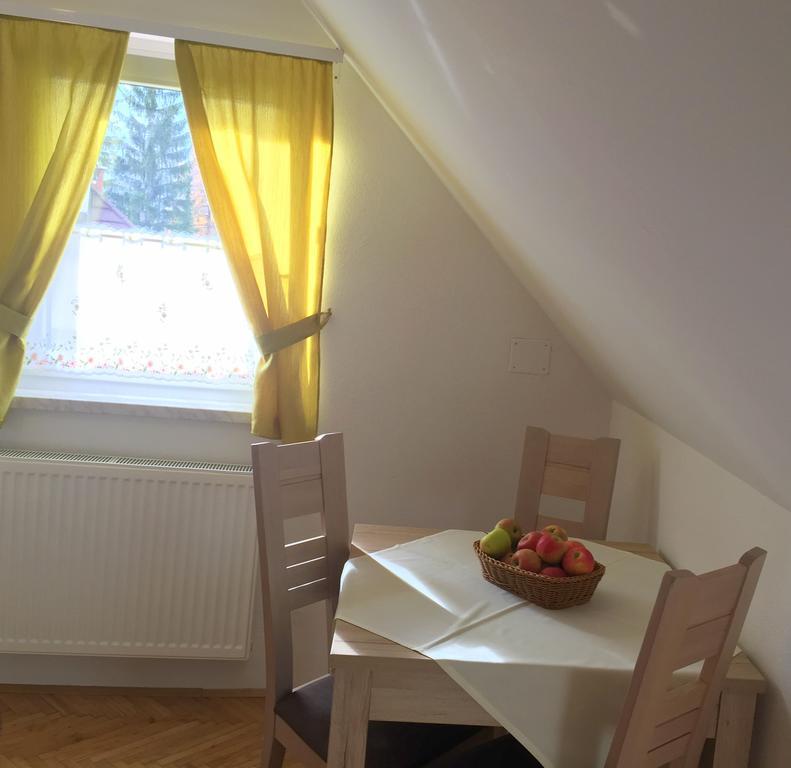 Apartmaji In Sobe Tina 克拉尼斯卡戈拉 外观 照片