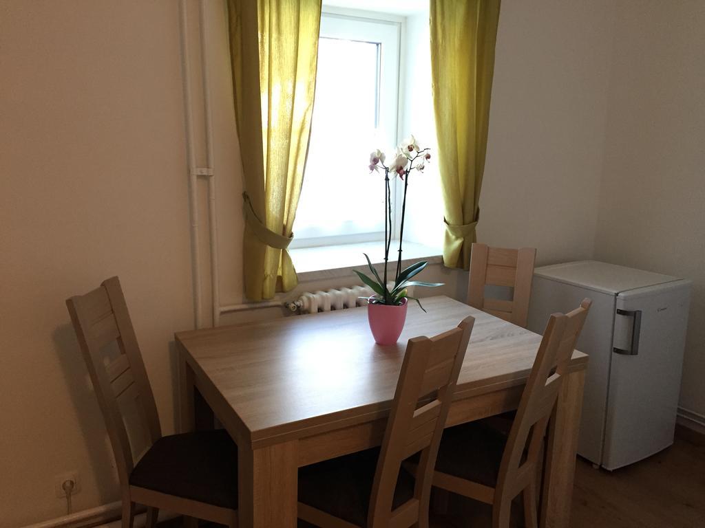Apartmaji In Sobe Tina 克拉尼斯卡戈拉 外观 照片